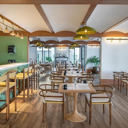 Hotel Ocean Eden Bay (Adults Only) Spring Rises Zewnętrze zdjęcie The restaurant