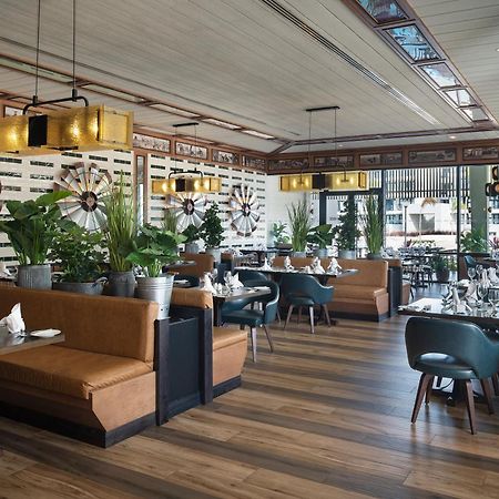 Hotel Ocean Eden Bay (Adults Only) Spring Rises Zewnętrze zdjęcie Interior of the restaurant