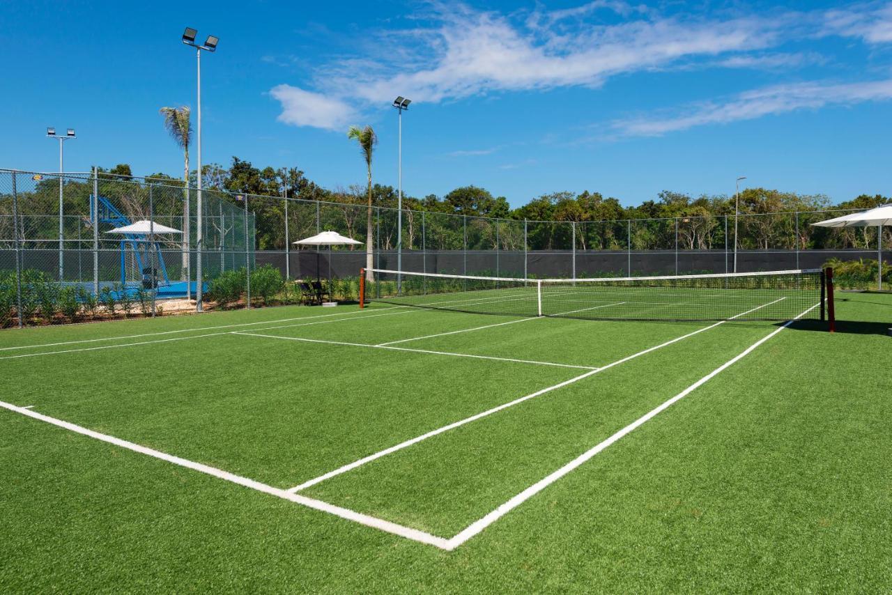 Hotel Ocean Eden Bay (Adults Only) Spring Rises Zewnętrze zdjęcie Tennis court at the Club