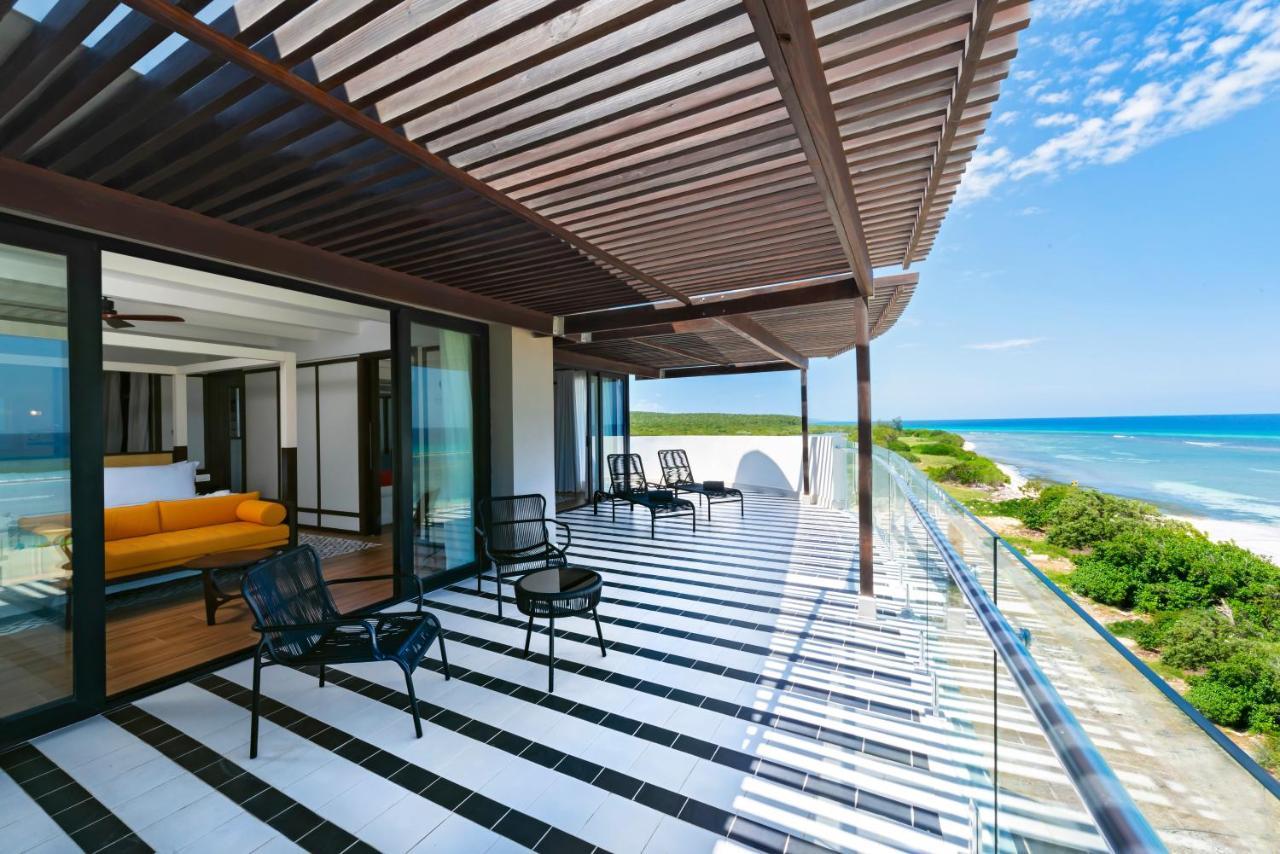 Hotel Ocean Eden Bay (Adults Only) Spring Rises Zewnętrze zdjęcie The view from a suite at the Grand at Moon Palace