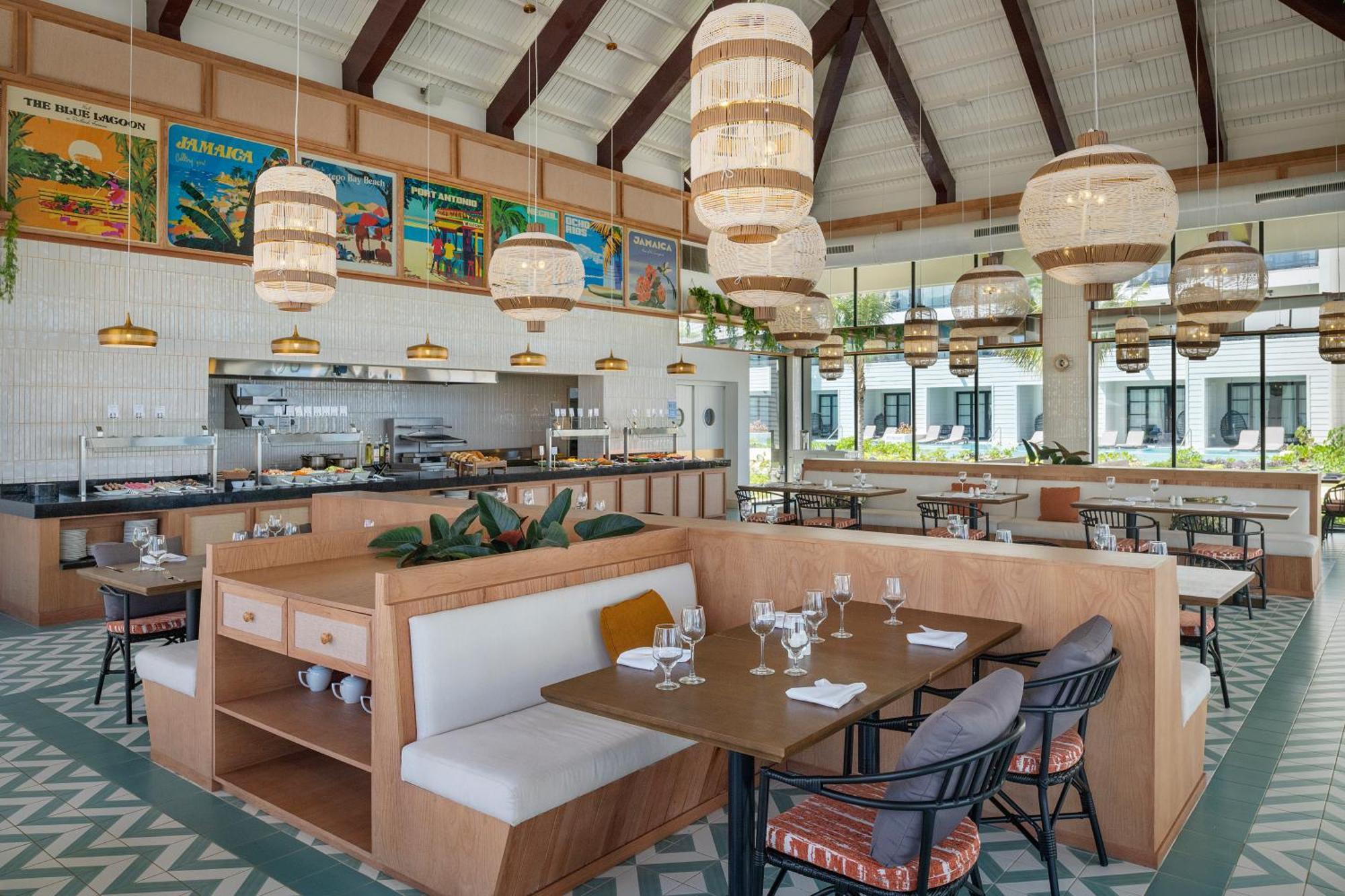 Hotel Ocean Eden Bay (Adults Only) Spring Rises Zewnętrze zdjęcie The interior of the restaurant